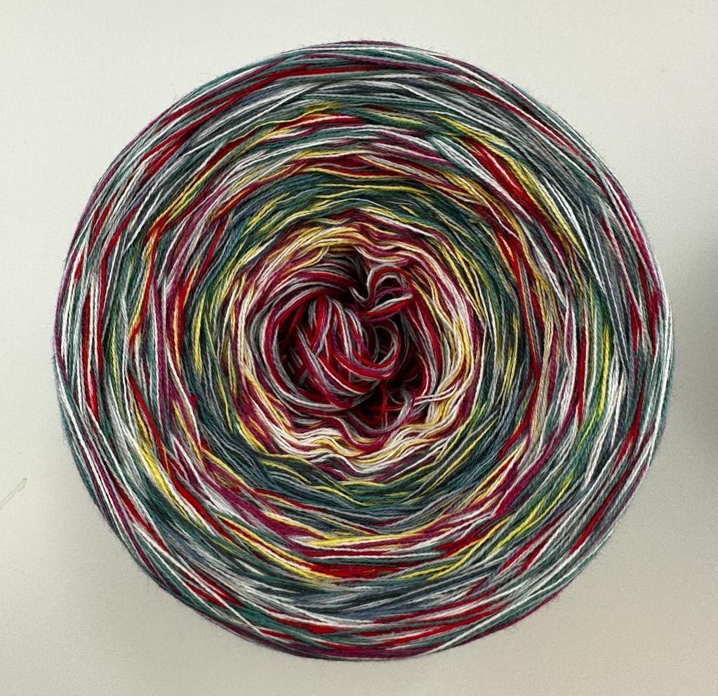 Random Custom Gradient Yarn