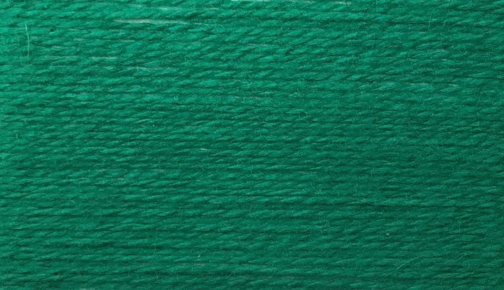 The Wolltraum single colour yarn absinthe is a green shade.